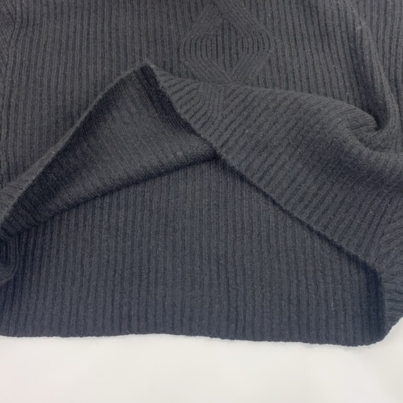 Lilly Pulitzer Black Crew neck crop Sweater  Medium Oversized Wing sleeve NWT - Picture 8 of 13